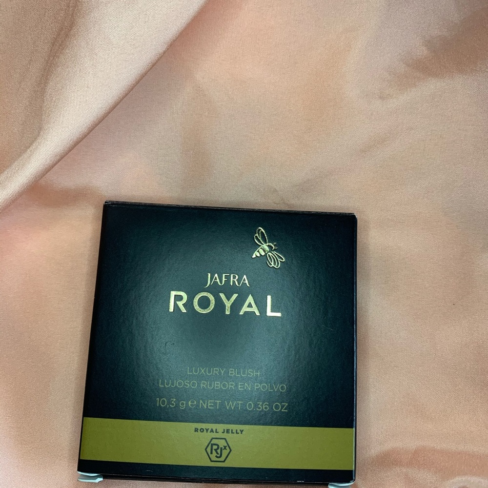 Pomegranate Rose by Jafra Royal Jelly - Picture 2 of 4